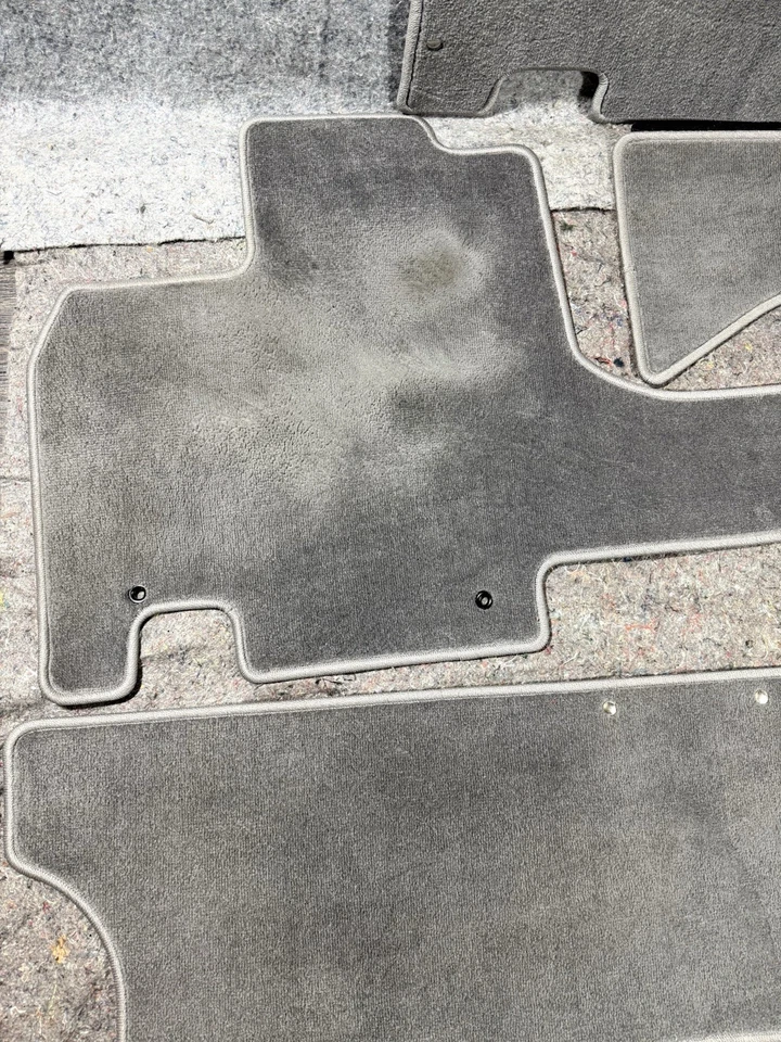 Juego de alfombrillas grises Honda Odyssey 2005 2006 2007 OEM de 7 piezas buen estado Foto 4 de 4