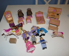 Melissa & Doug Replacement Horses, Furniture & People for Wooden Castle