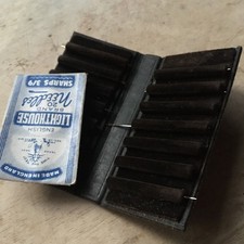 Vintage Pakiet igieł do szycia i skórzanego etui na igły znalezione razem