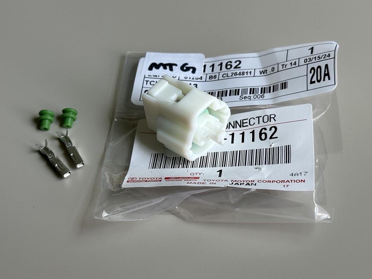 1992-1996 TOYOTA CAMRY 2.2L IGNITION DISTRIBUTOR CONNECTOR PLUG