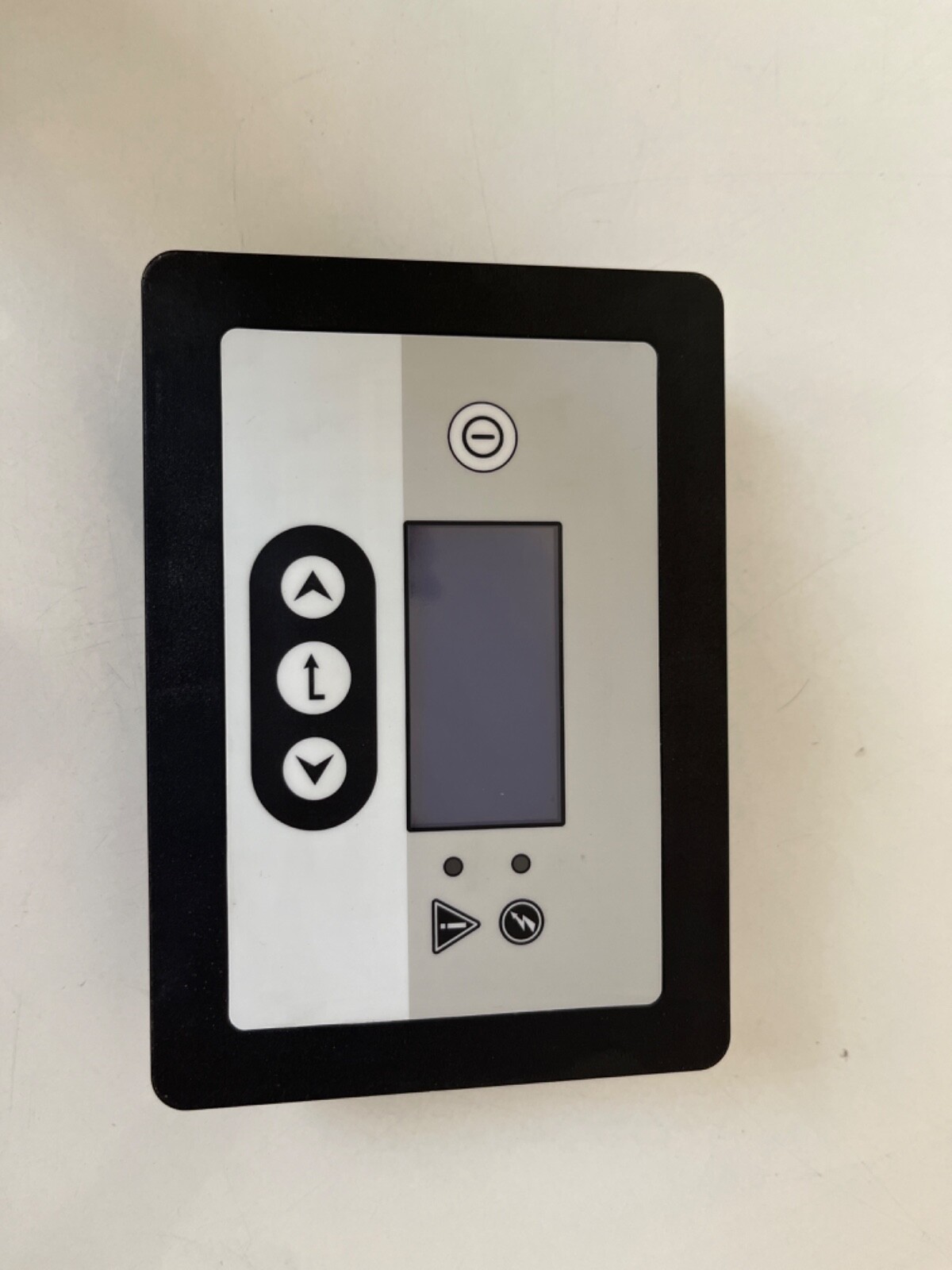 箱付き BOTTEGA VENETA カセット ラウンドジップ 長財布