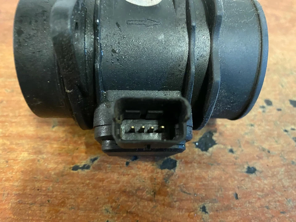 PEUGEOT BIPPER NEMO 2011 AIR FLOW MASS METER SENSOR F15020769 - Image 2 of 3