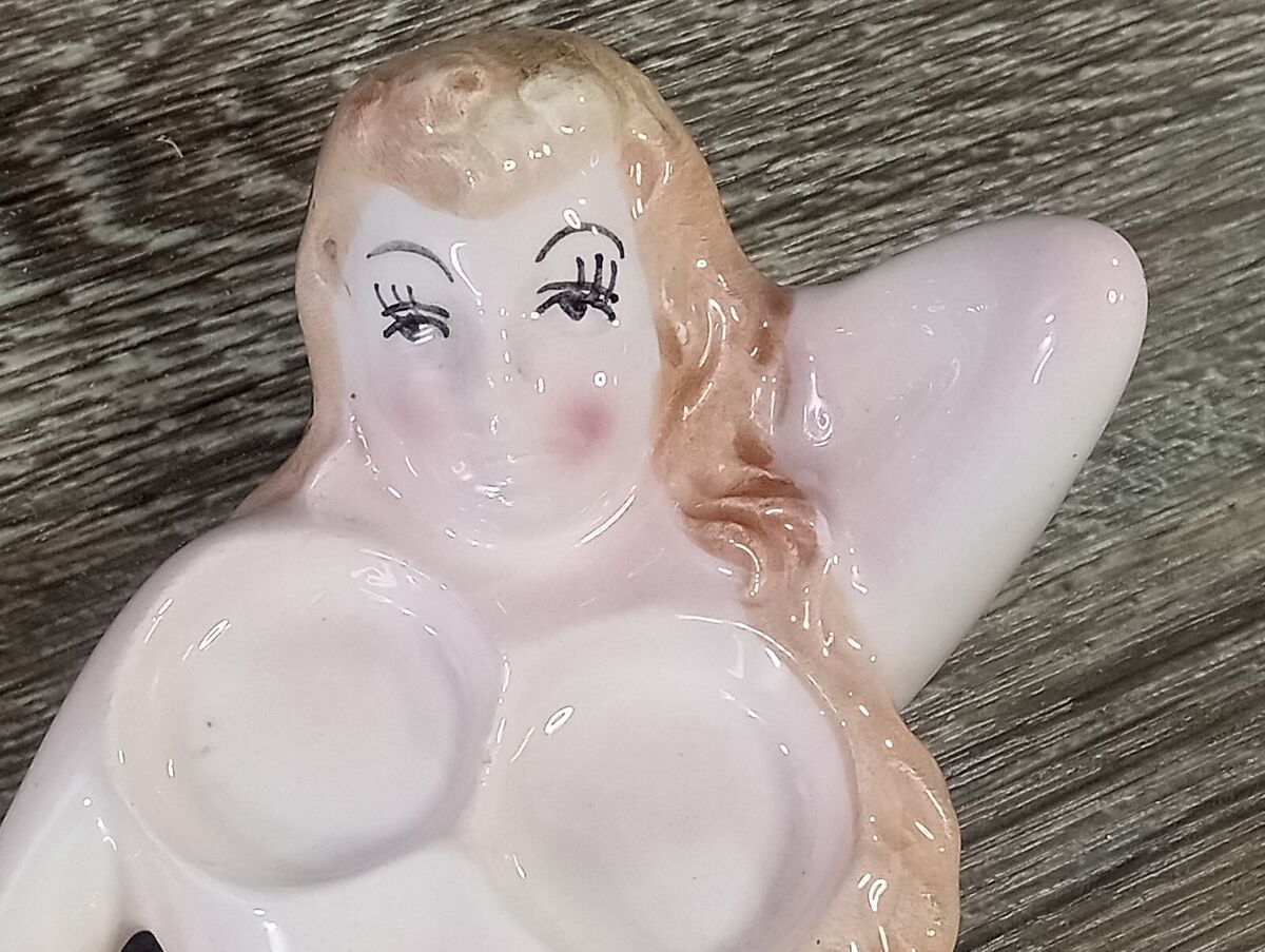 Vintage Naked Lady Boob Salt and Pepper Shakers BODY 1950's Vintage Naked Lady Boob Salt and Pepper Shakers BODY 1950's