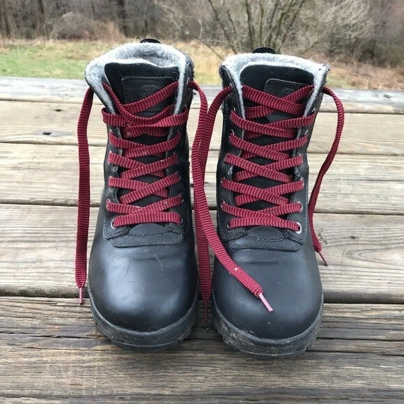 Women's arctic grip outlet boots
