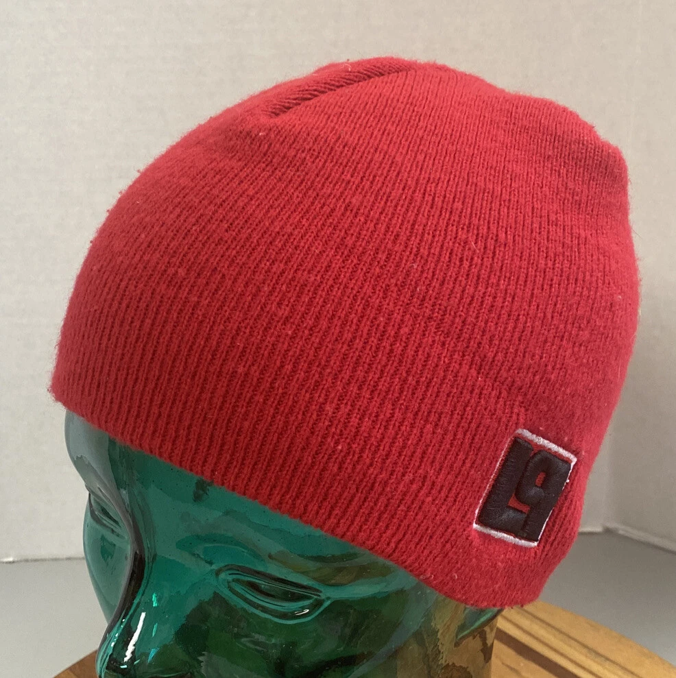 VERY NICE LINCOLN PARK RED KNIT WINTER BEANIE HAT MADE IN USA!