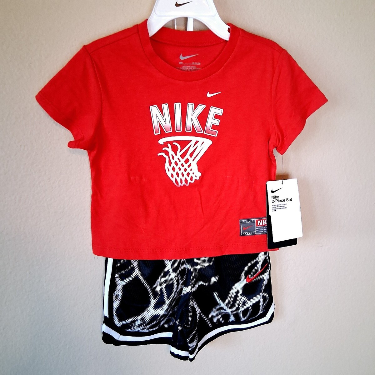 nike active sporty shorts set