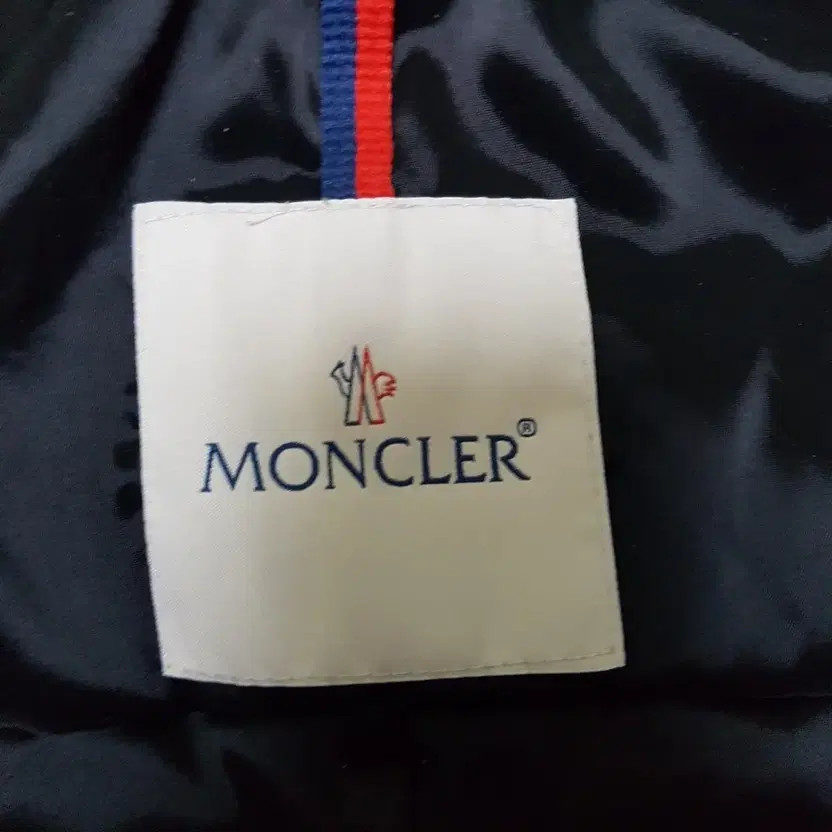 Moncler Women's Short Puffer Jacket, Size 44, Black thumbnail 6