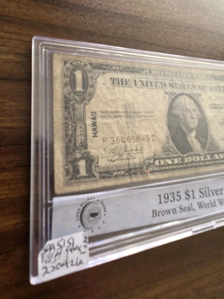 1935A WW2 $1 HAWAII ISSUE SILVER CERTIFICATE BROWN SEAL ENCASED XF40 - Image 3 of 4