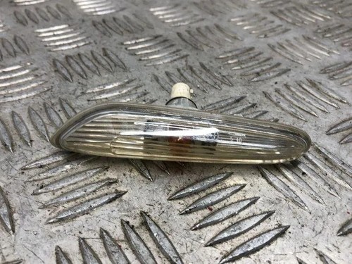 BMW 5 Touring E61 Kotflügelblinker vorne links 8382104 3.50 Diesel 22992117