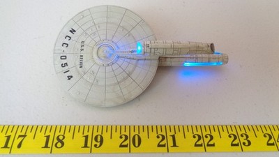 Star Trek USS Kelvin NCC 0514 ornament 2013 Lights-up 2009 Movie