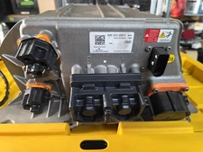 AUDI E-TRON DRIVE MOTOR BATTERY CONTROL MODULE JUNCTION BOX 2019-24 4KE915253F