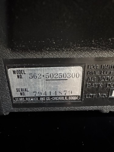 VTG SEARS Solid State 10.5" Black & White Television 562.50250300 w Screen Cover - Picture 9 of 11