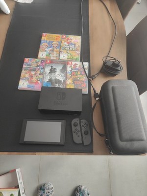 Nintendo Switch Komplettes Set 3 Controller, 5 Spiele, trage Tasche,