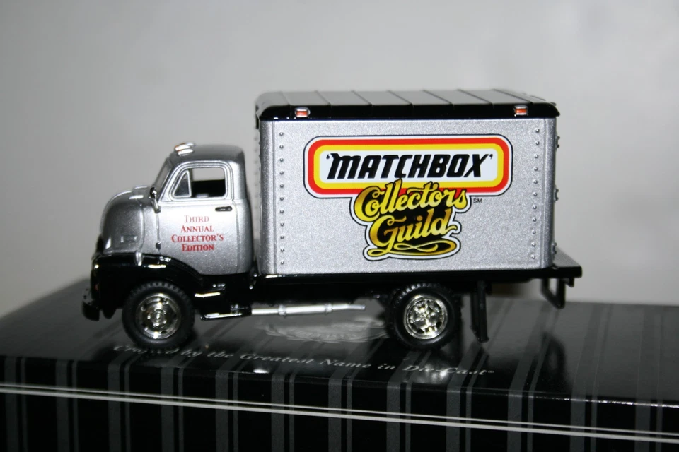 Matchbox 3rd Annual Collectors Guild 1948 GMC COE Box Truck 1/43 Scale COA NEW - Image 3 of 4