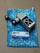 SMC 3 Port Rc 1/8" Mechanical Pneumatic Air Control Valve w/ Roller Lever VM8