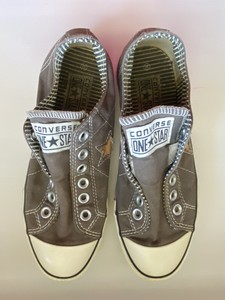 grey laceless converse