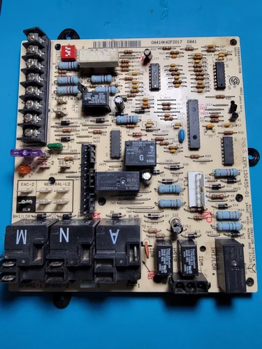 Furnace Control Board Part # Cepl130455-01