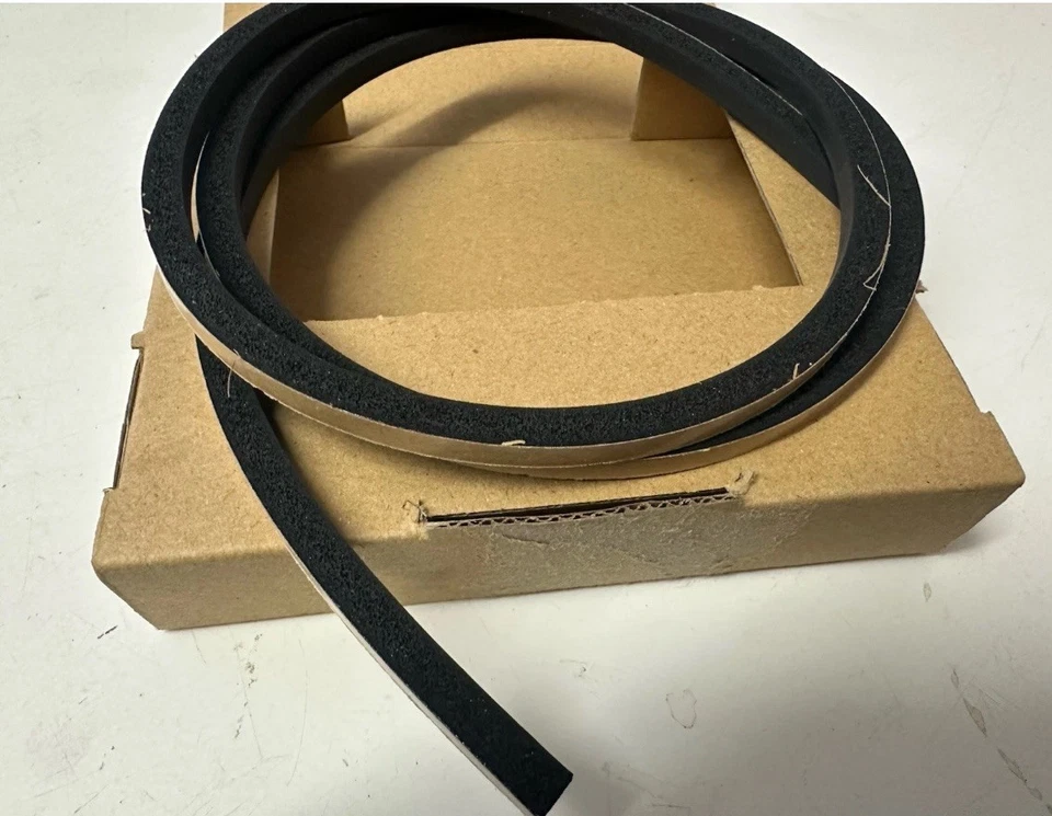 2013-2025 Honda ACURA All MODEL FRONT Windshield Dam Rubber Seal 73126-SYY-000 - Image 2 of 3