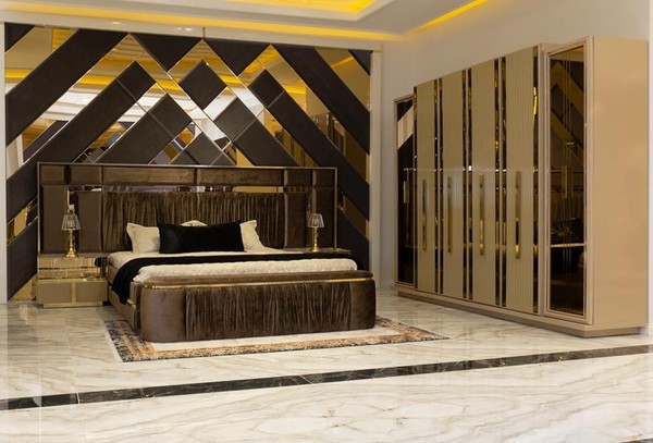 Bett Bank 2X Nachttische Kleiderschrank Gold Edelstahl Schlafzimmer Luxus 5Tlg-image