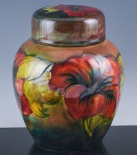 VERY NICE c1940 MOORCROFT HIBISCUS FLAMBE LATE QUEEN MARY TEA CADDY JAR CANISTER