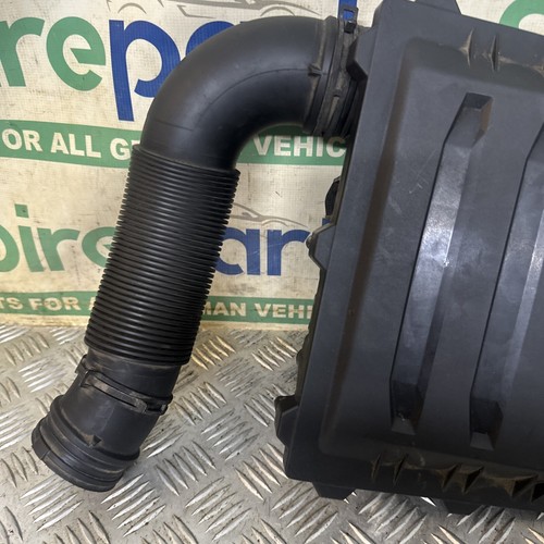 VOLKSWAGEN T-CROSS AIR FILTER CLEANER BOX HOUSING 04C129620A MK1 2019-2024 - Picture 5 of 14