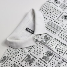 Image of Mens Graphic T-Shirt Top Size UK Medium Short Sleeve Polo Shirt Bandana Paisley
