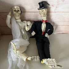 1997 Paper Magic Animated Skeleton Bride & Groom Haunted Halloween Prop – AS IS