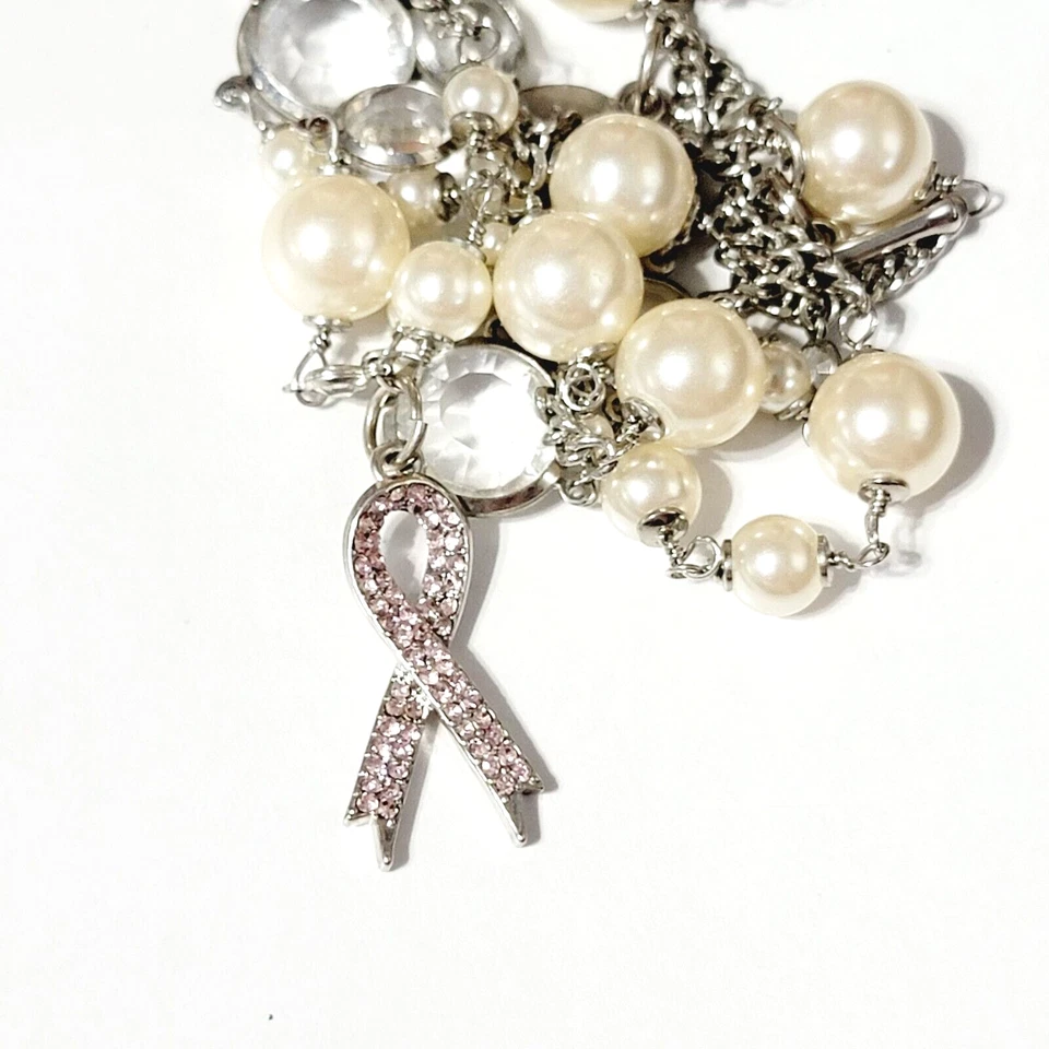 Pulseira de miçangas Chico's Multi Strand falsa pérola e lucite consciência do câncer de mama - Imagem 3 de 4