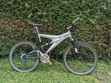 Trek Y33 OCLV Carbon 21" Large Mountain Bike Shimano Deore XT