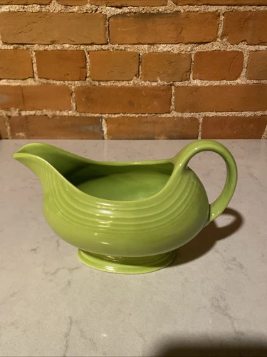 Contemporary Post-86 Fiesta Ware Fiestaware Chartreuse Gravy Sauce Boat 1990's