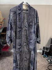 Vintage Indigo Blue Floral Japanese Kimono Robe