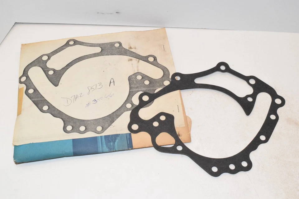 NOS D7AZ-8513-A OEM 1976-1978 FORD MUSTANG II 302 JUNTA BOMBA AGUA C109 Foto 2 de 4