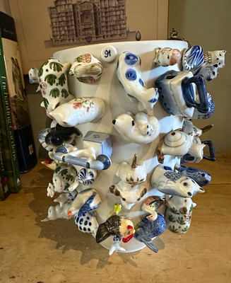 Wunderschöne Keramik Vase weiß/blau Deko 3D Tiere & Vögel Thailand