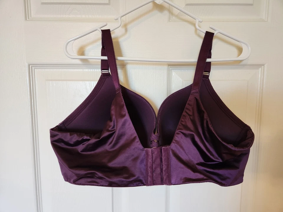 Sutiã Torrid Plunge Push-up 44DDD NOVO SEM ETIQUETAS cor roxa profunda - Imagem 2 de 4