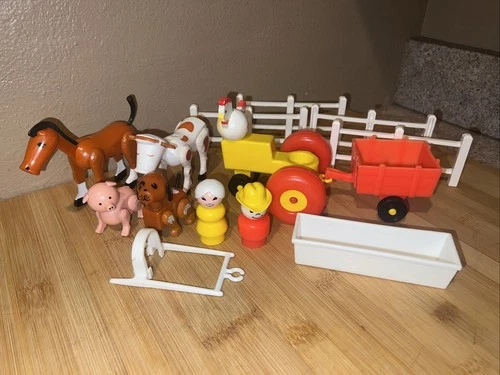 LOT of Vintage Fisher Price Toys Little People Figure Farm Animals Tractor Fence