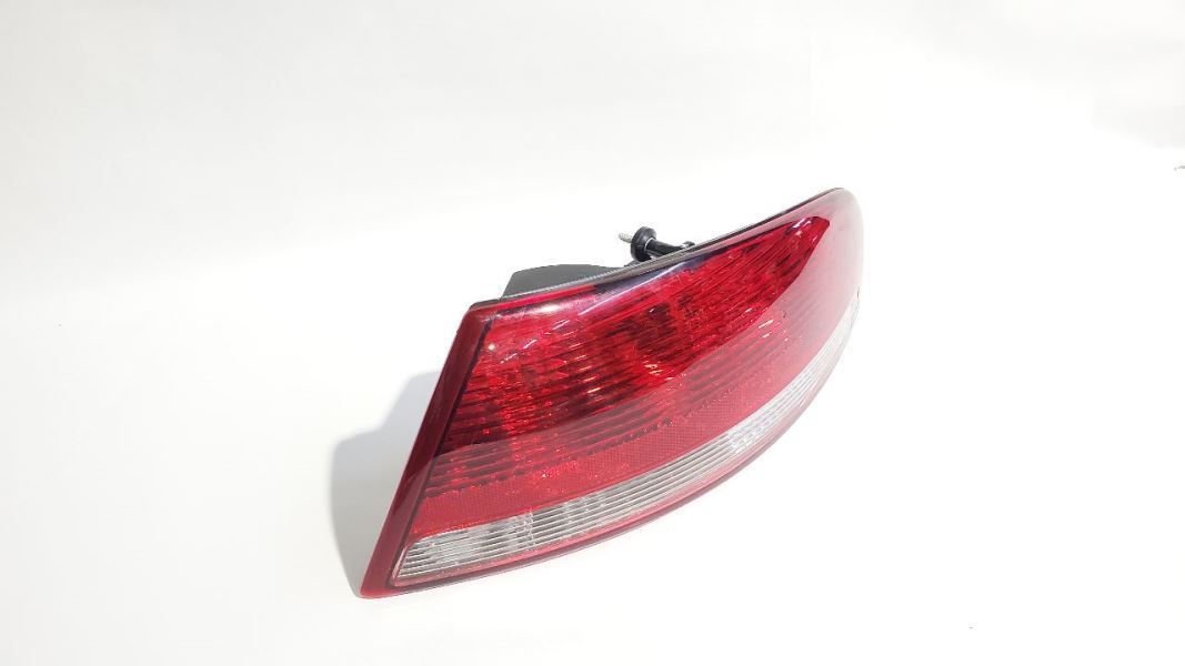 01-06 Chrysler Sebring Convertible Right Side Tail Light Sharp OEM 