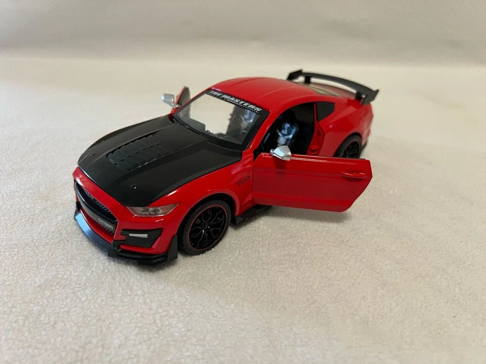 1:24 Scale Model For Ford Mustang Shelby GT500 Alloy Sports Car Diecasts Metal - Image 2 of 4