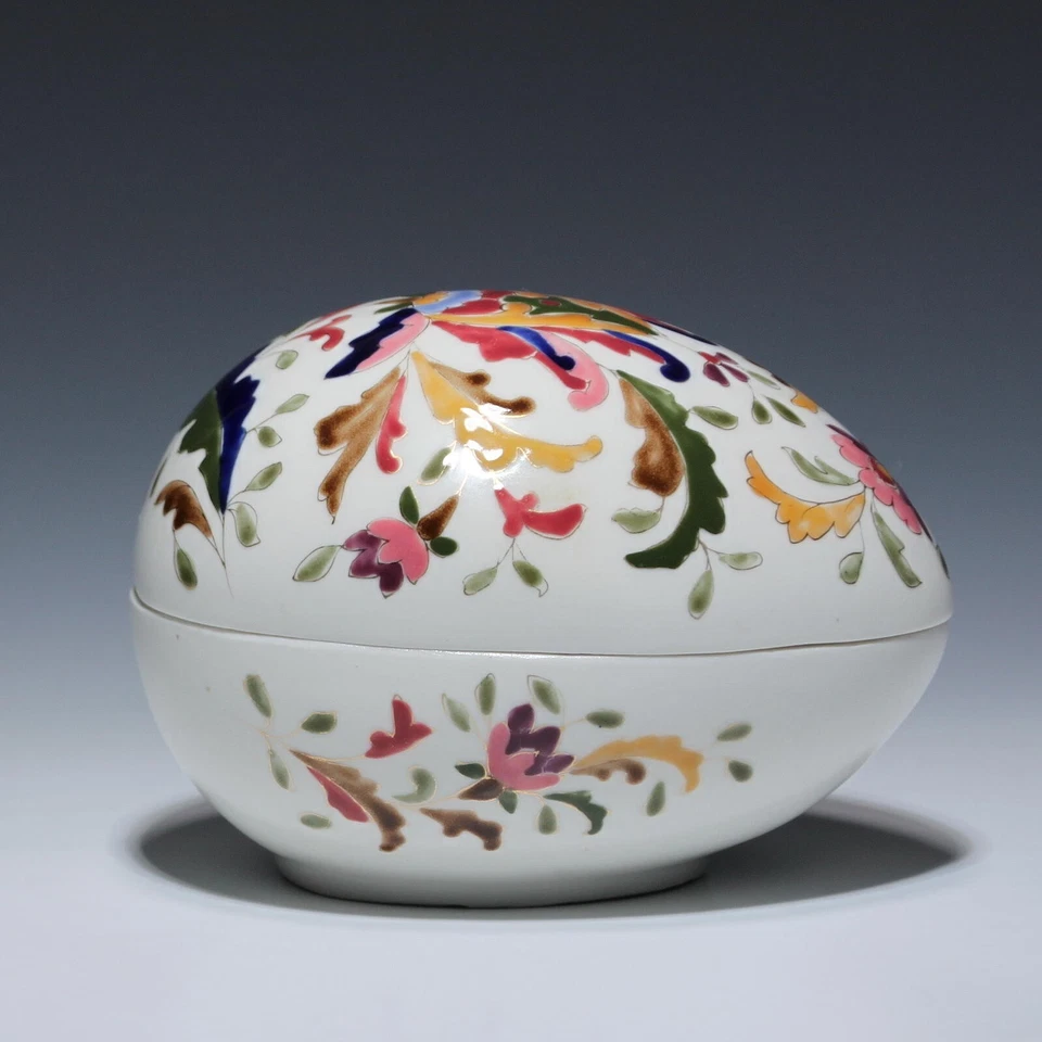 Große handbemalte Porzellandose Osterei - Anfang 20. Jh. - Bild 2 von 4