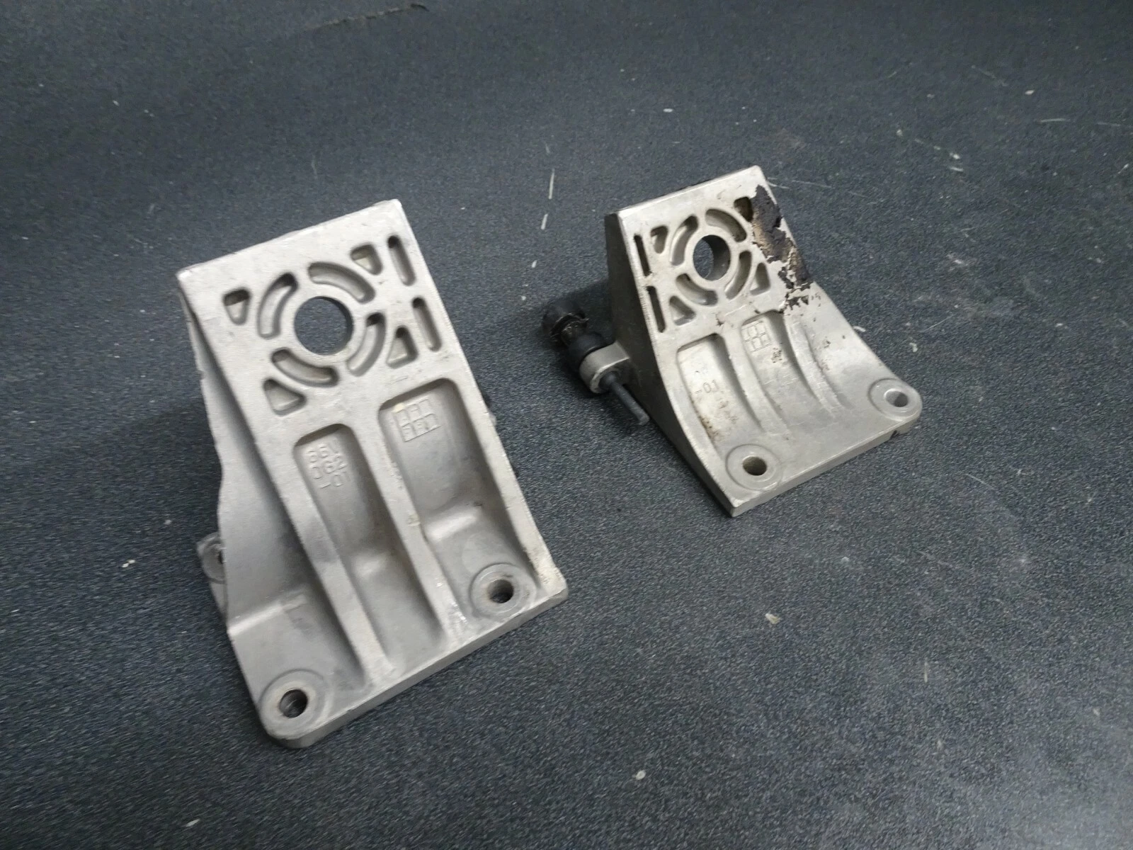1999-2001 Yamaha OEM Rear Upper Brackets 1 and 2 WaveRunner Freshwater GPR 1200
