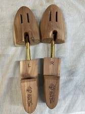 THE ORIGINAL SHOE TREE COMPANY   CEDAR SHOE TREES   SHOE SIZE S