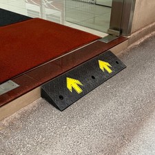 1x Rubber Kerb Ramps Driveway Car Vehicle Threshold Ramp Curb Ramp 100x25x10cm