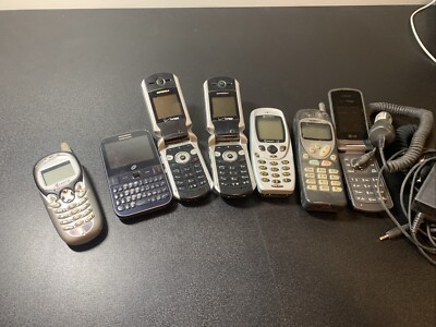 Vintage flip Phones and Nokia Verizon Lg Lot Not tested With Batteries