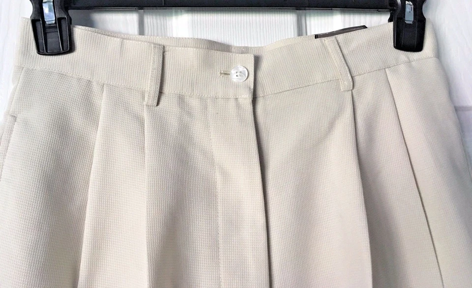 Bermudas de golf Ashworth para mujer plisadas delanteras rayón poliéster marfil talla 8 nuevas con etiquetas Foto 2 de 4