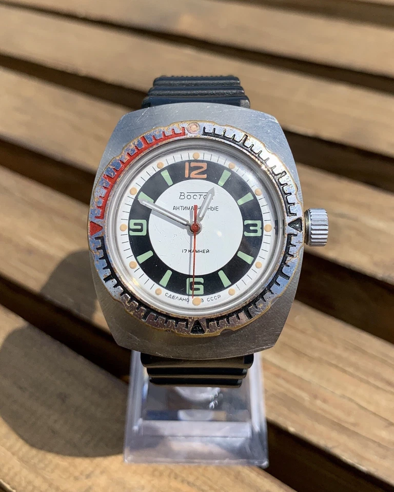 Reloj mecánico soviético vintage Vostok Amphibia hecho en URSS antimagnético años 80 Foto 2 de 4