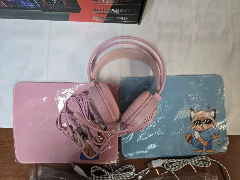 4 in 1 Gaming Combo,Rainbow Mechanical Keyboard 6400 DPI Mouse 3.5mm Headset - Image 4 of 4