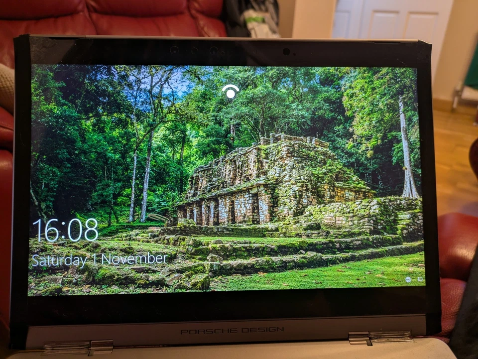 PORSCHE DESIGN BOOK ONE 13.3" TABLET LAPTOP CORE I7-7500 16GB RAM 500GB SSD - Image 2 of 4