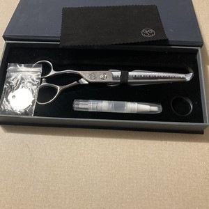 Esquire Seven Inch Texturizing Shear Never Used