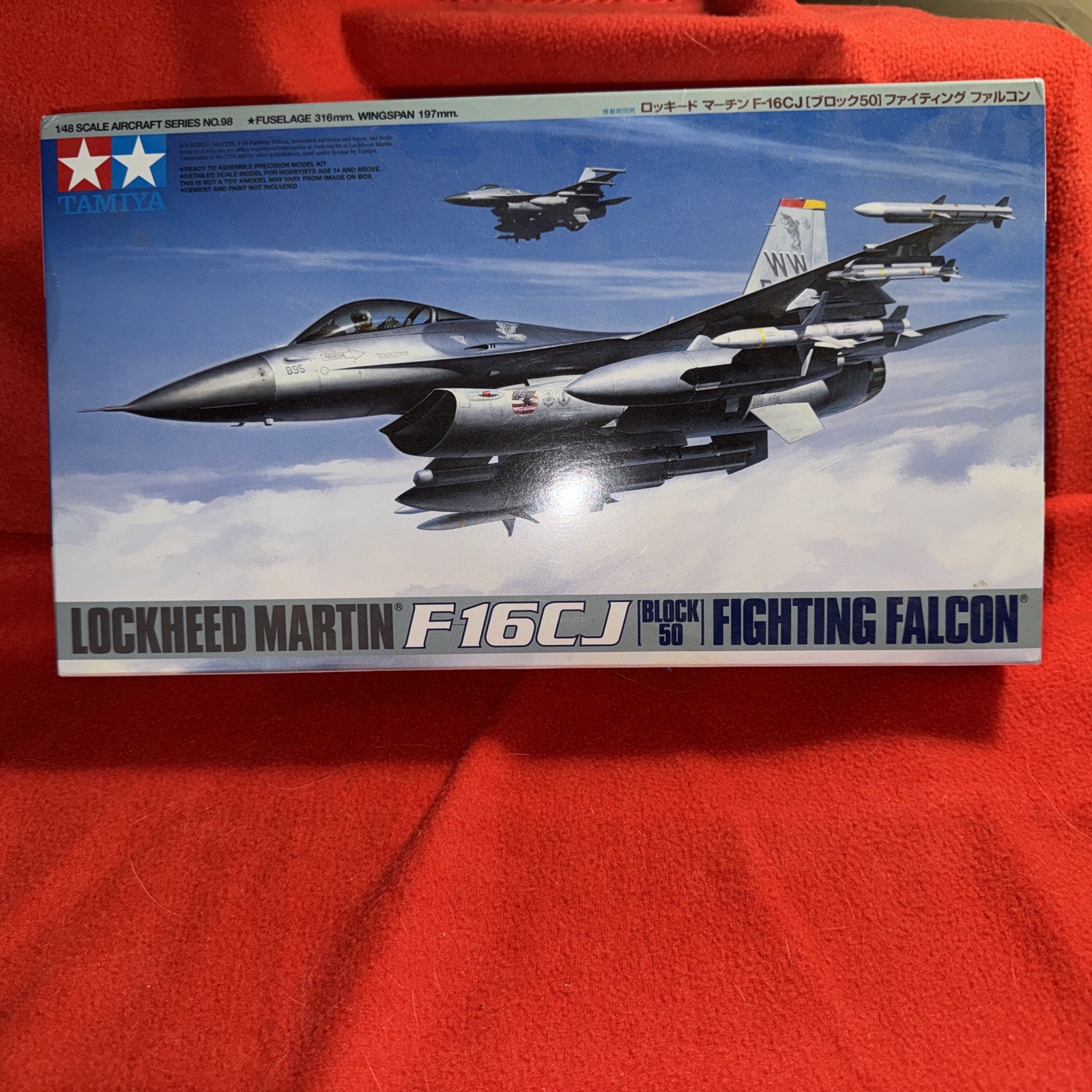 Tamiya Lockheed Martin F16CJ Fighting Falcon 1/48 Scale Plas