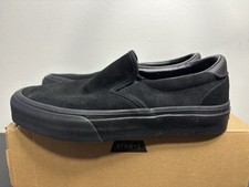 BNIB Straye Ventura Slip On Size 5 Black/Black SVE2502U Suede Skate Shoes