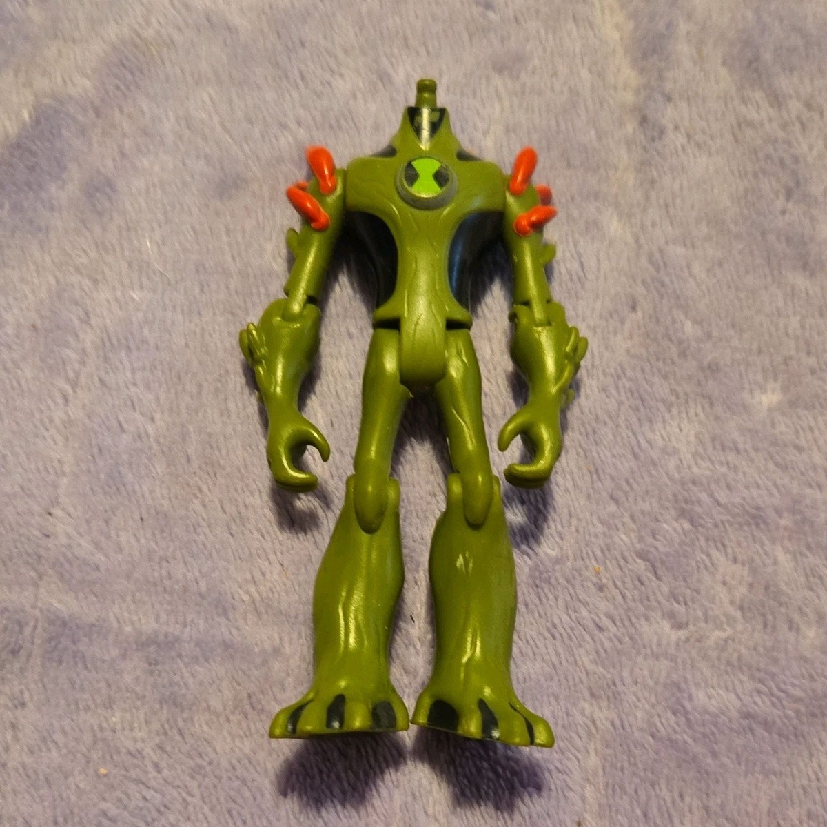 Wildvine Ben 10 Accelerate Toy Ben 10 Wildvine Action Figure Green